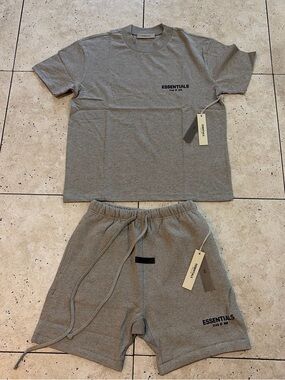 Fear of God Essentials Set